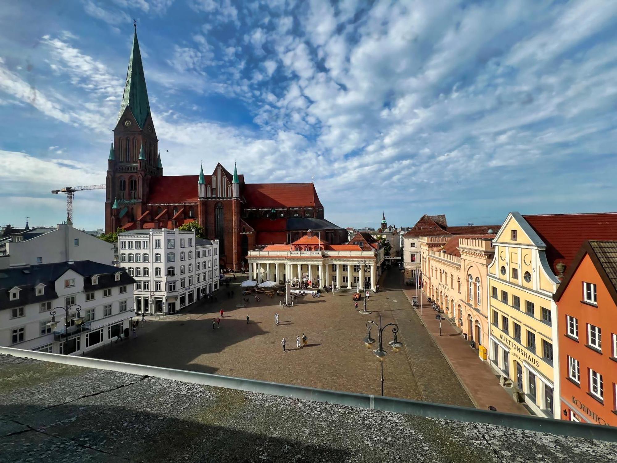 Nr 3 Lichtdurchflutetes Apartment Am Historischen Marktplatz 66 Qm #Cosiness Company 23 شفيرين المظهر الخارجي الصورة